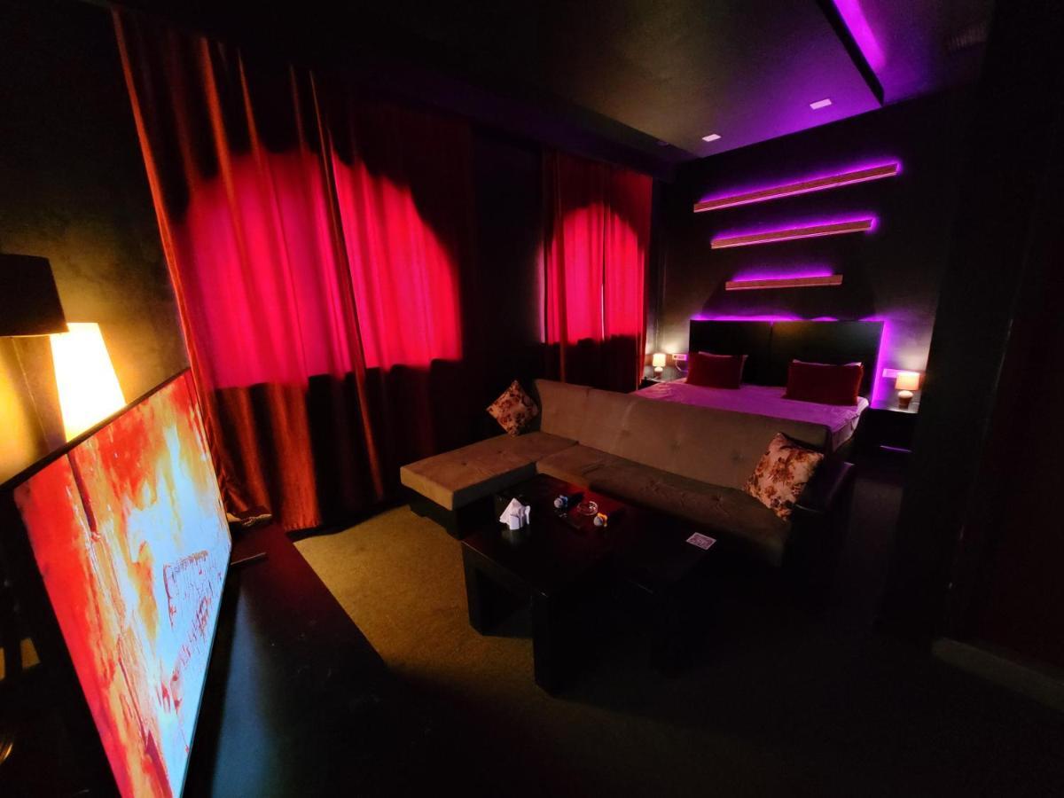 Cinema Plaza Hotel บากู ภายนอก รูปภาพ
