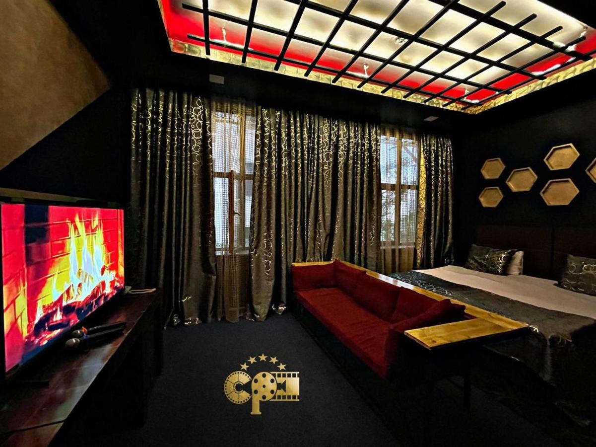 Cinema Plaza Hotel บากู ภายนอก รูปภาพ