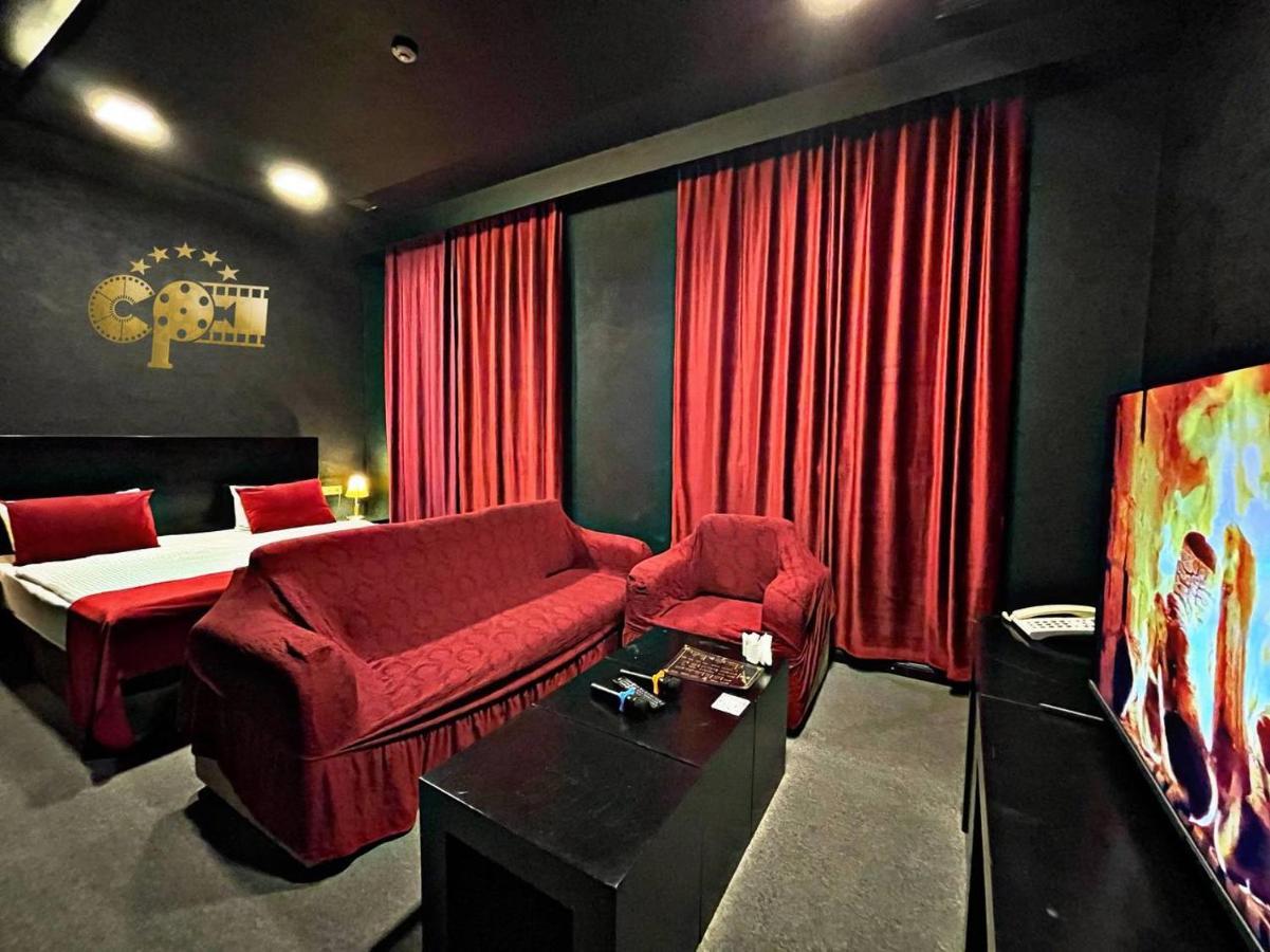 Cinema Plaza Hotel บากู ภายนอก รูปภาพ