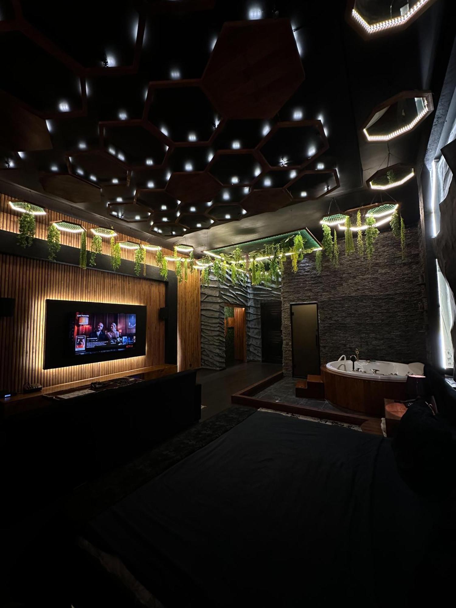 Cinema Plaza Hotel บากู ภายนอก รูปภาพ