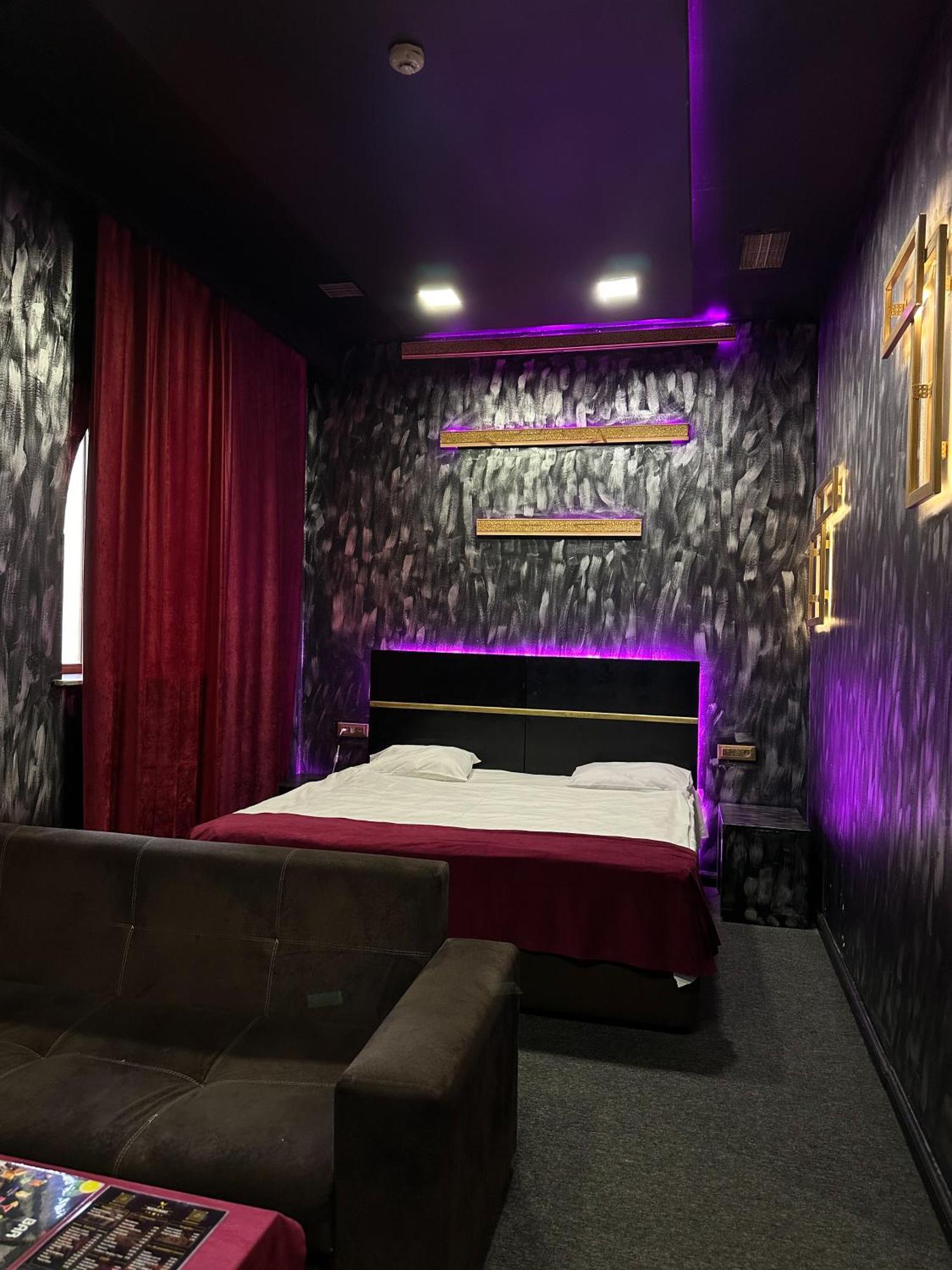 Cinema Plaza Hotel บากู ภายนอก รูปภาพ