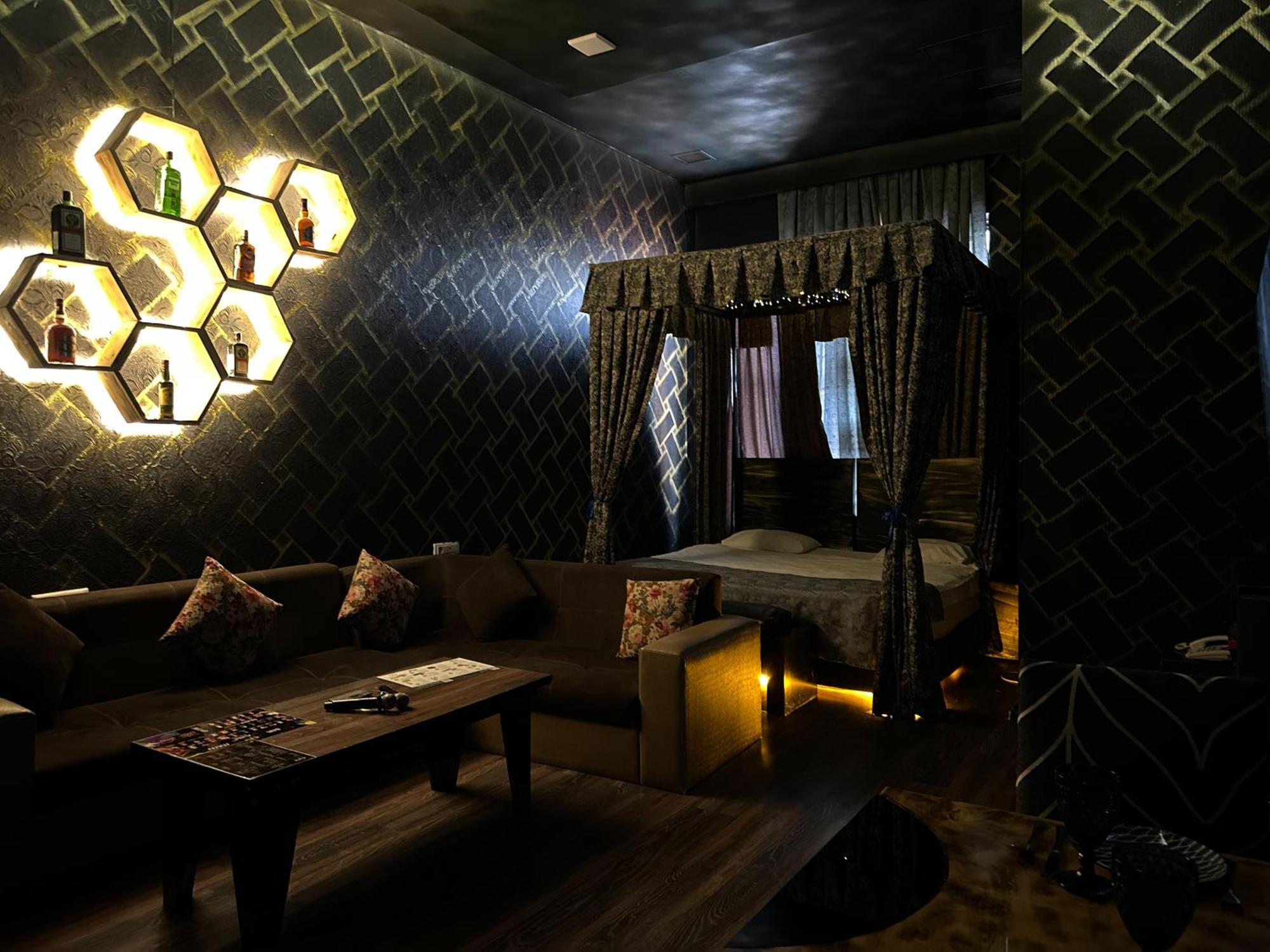 Cinema Plaza Hotel บากู ภายนอก รูปภาพ
